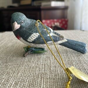 Danbury Mint Songbird Christmas ornament figurine Rose Breasted Grosbeak bird